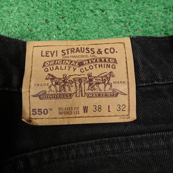 VINTAGE LEVI'S 550 RELAXED FIT ORANGE TAB USA BLACK DENIM JEANS 38X32 (37X31) - Picture 8 of 12